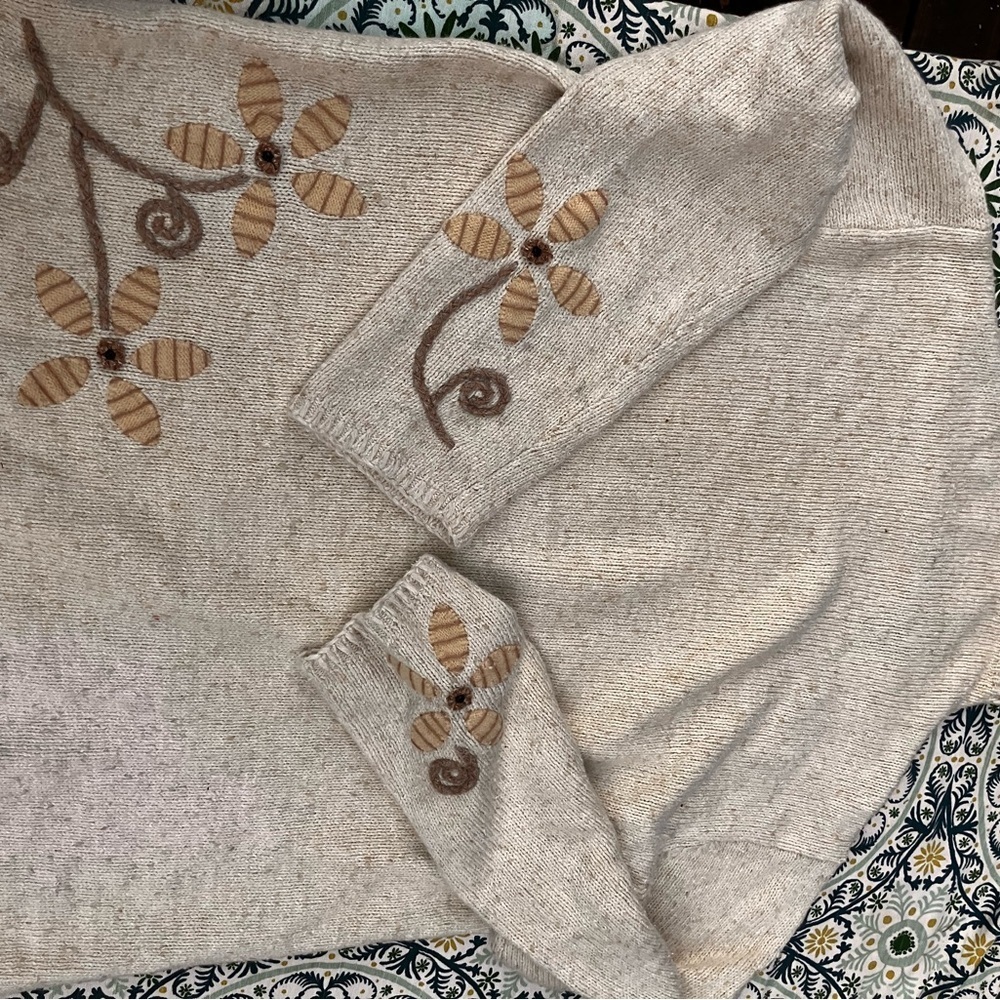 Vintage Crazy Horse Mack turtleneck embroidered flowers relaxed, fit XL - Picture 7 of 8